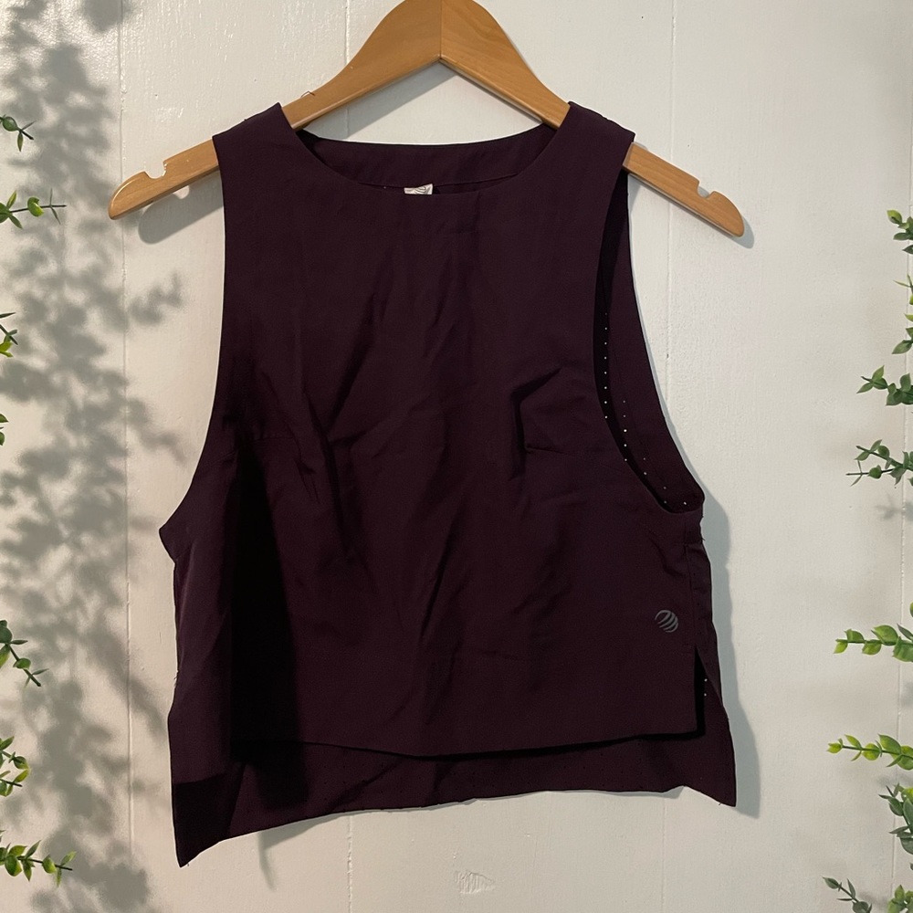 Deep purple workout cropped tank top